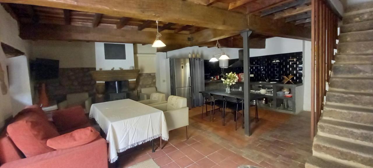 Albergue Turistico "San Blas" De Oliva De Plasencia Esterno foto