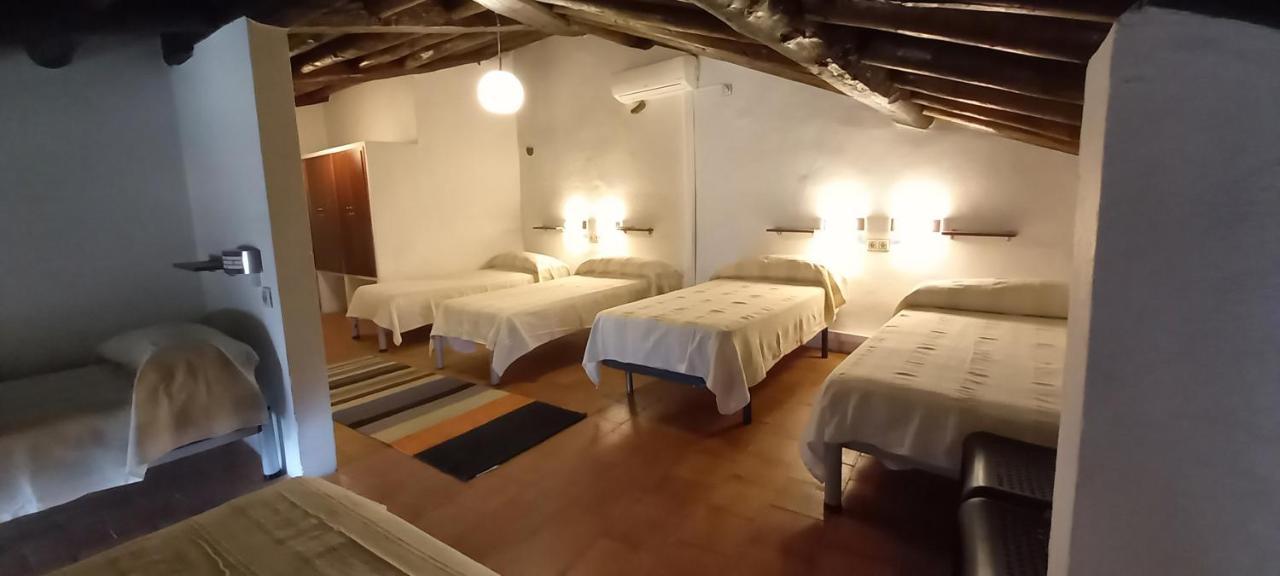 Albergue Turistico "San Blas" De Oliva De Plasencia Esterno foto