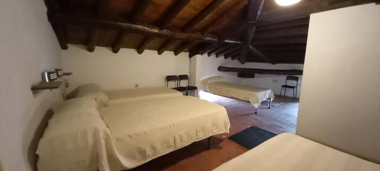 Albergue Turistico "San Blas" De Oliva De Plasencia Esterno foto